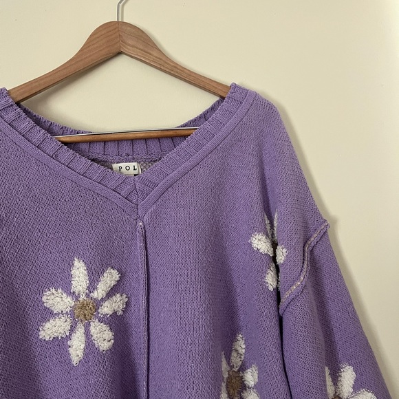POL Purple V-Neck Sweater with White Daisies - Picture 6 of 7